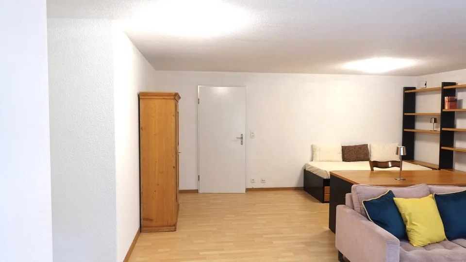 Grosse Studiowohnung zu vermieten