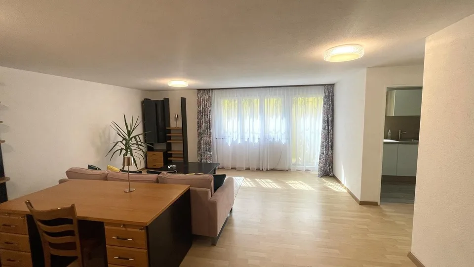 Grosse Studiowohnung zu vermieten