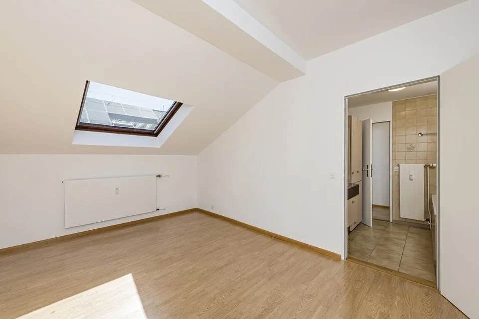 Altbauwohnung in der Nähe des Rheinufers – Foto 7 von 9