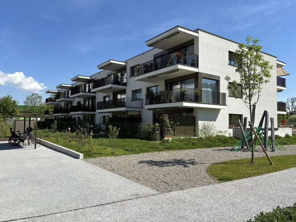 Elegant living in Olten: 4.5-room apartment with two seats & top standard
