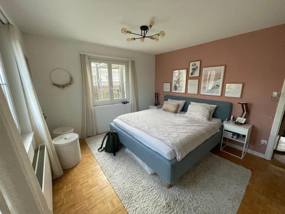 Helle 4-Zimmer-Wohnung mit grossem Garten an ruhiger Lage
