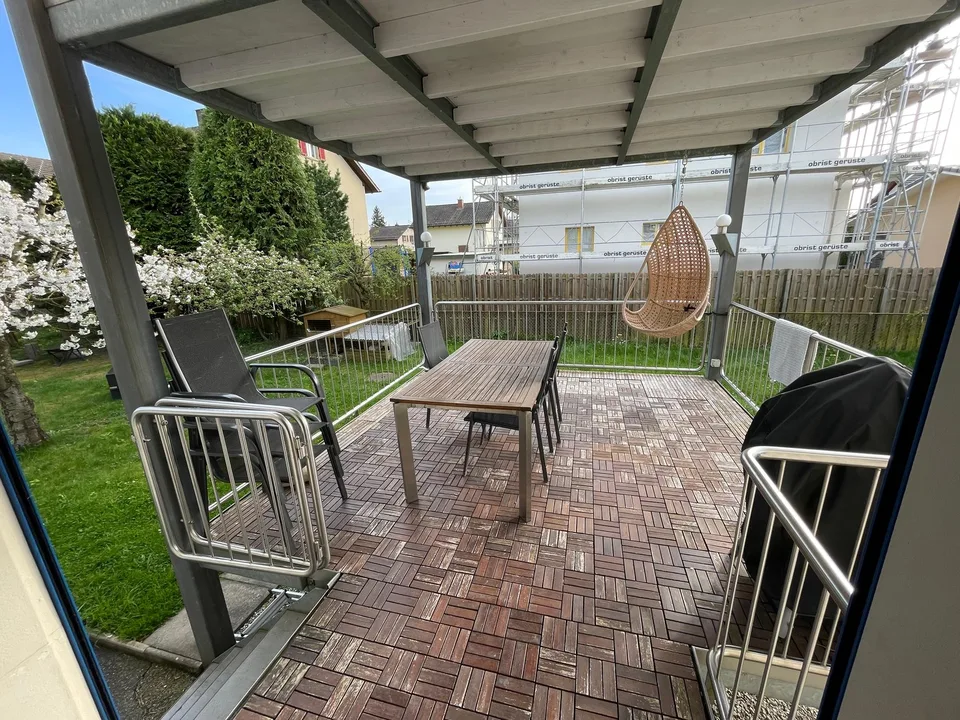 Helle 4-Zimmer-Wohnung mit grossem Garten an ruhiger Lage