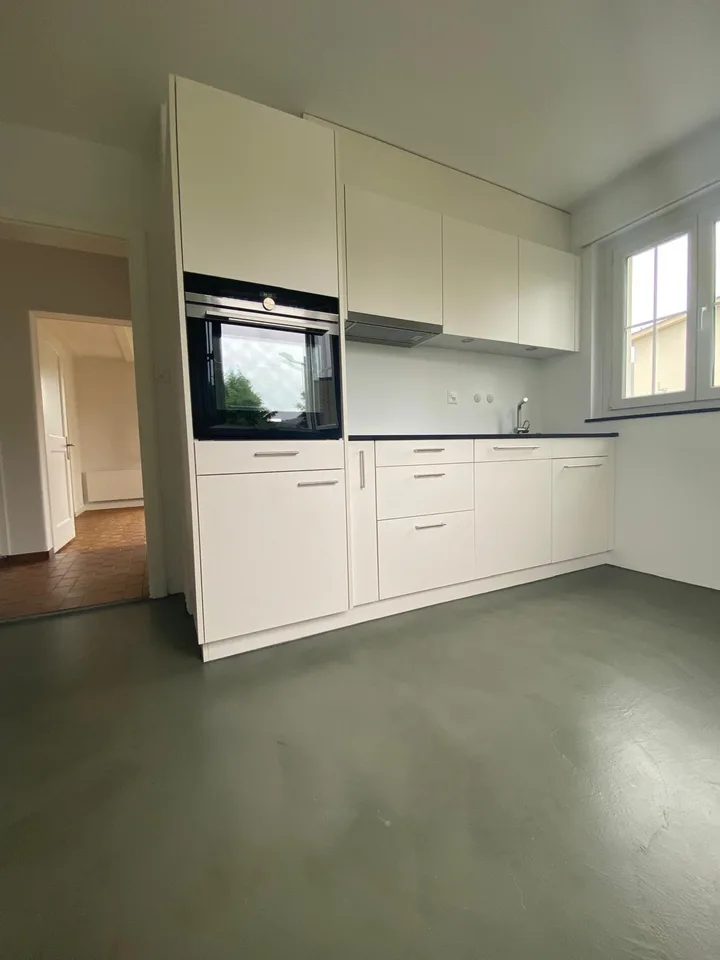 Helle 4-Zimmer-Wohnung mit grossem Garten an ruhiger Lage