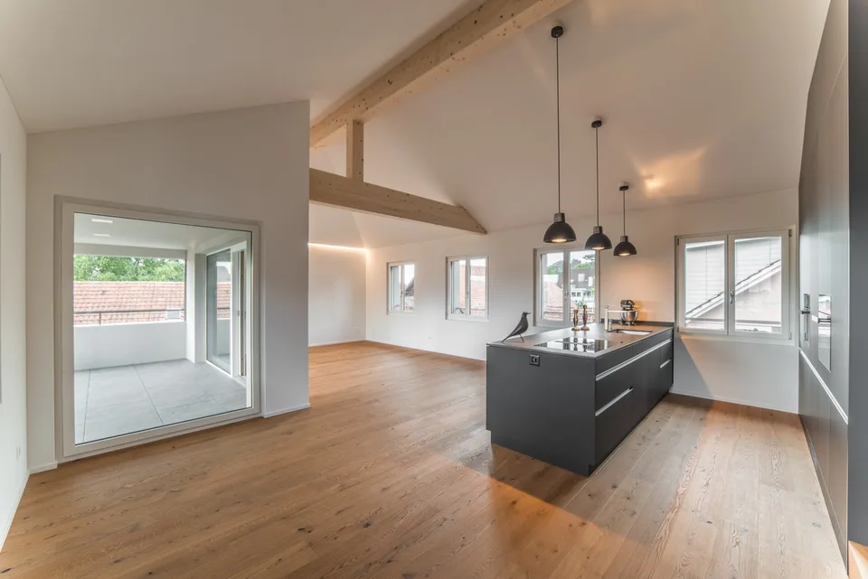 Modernes WG- Zimmer in grosszügiger Wohnung