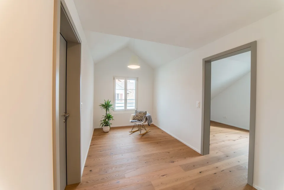 Modernes WG- Zimmer in grosszügiger Wohnung