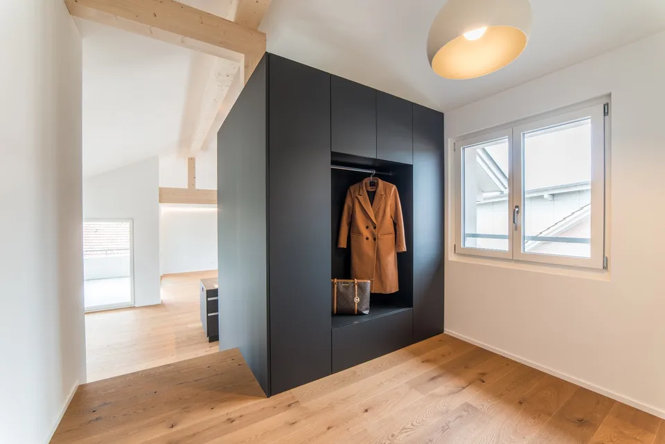 Modernes WG- Zimmer in grosszügiger Wohnung