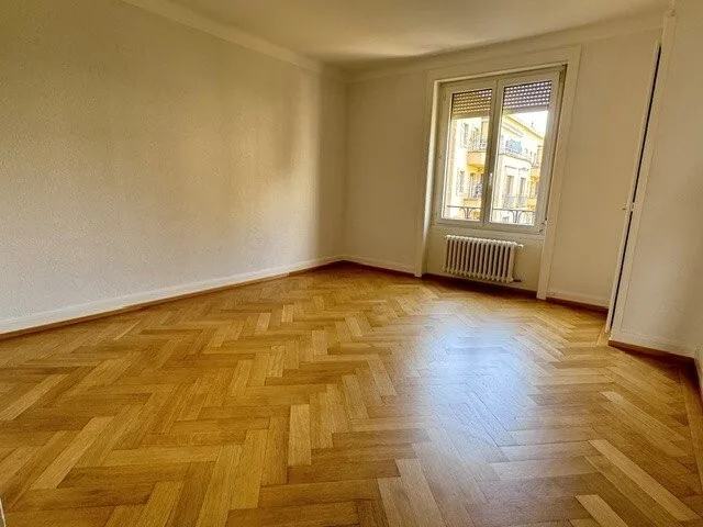 Ruhige und zentrale Nachbarschaft – Foto 8 von 10