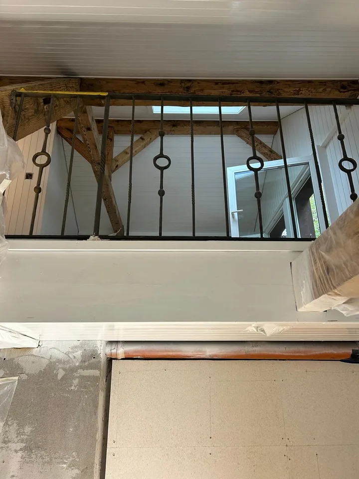 Charmante 3.5-Zimmer-Dachwohnung in Schiers, frisch restauriert