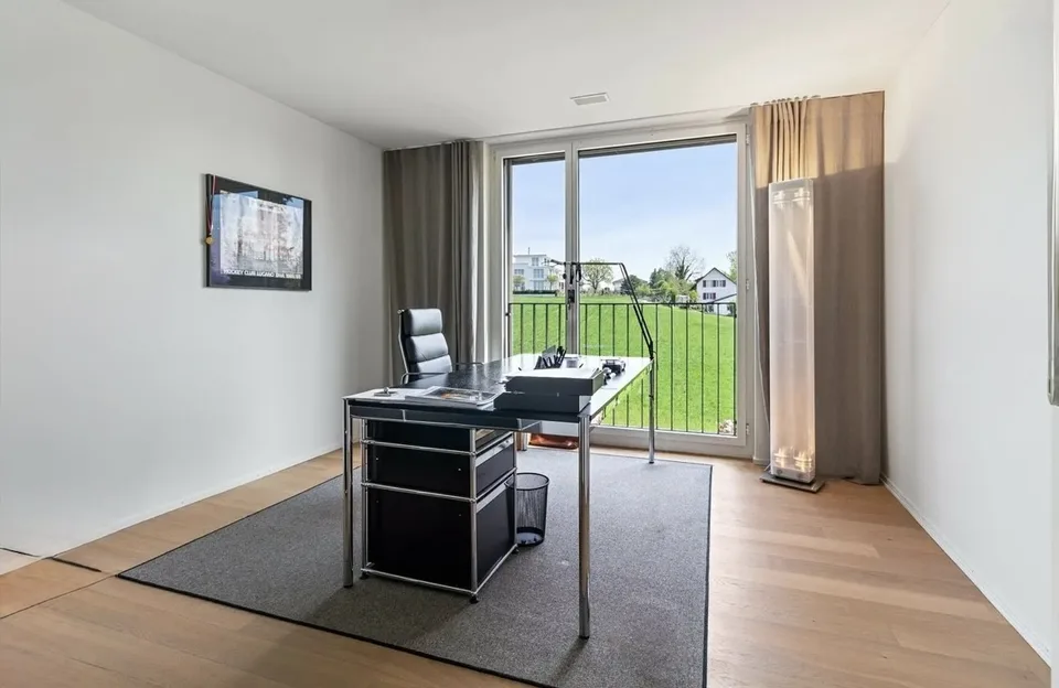 Befristet auf 1,2 oder 3 Jahre - Exklusive 3.5 Zi Wohnung in Meilen - Ideale Business Wohnung