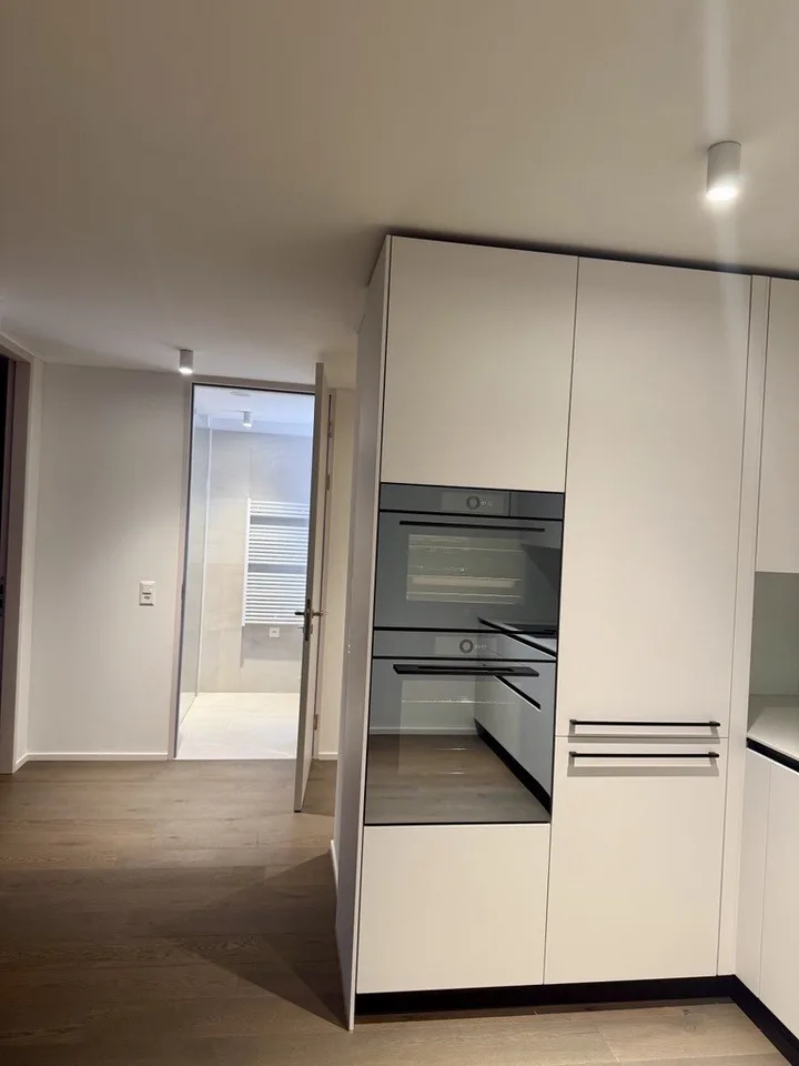Moderne 3.5-Zimmer-Neubauwohnung mit grosser Eckloggia