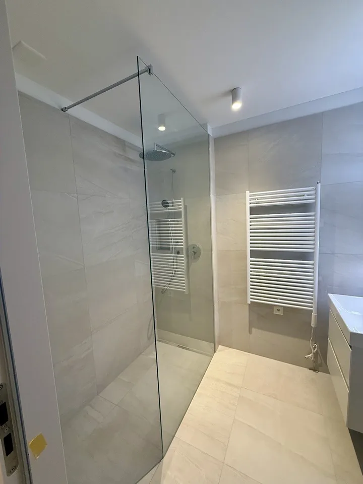 Moderne 3.5-Zimmer-Neubauwohnung mit grosser Eckloggia