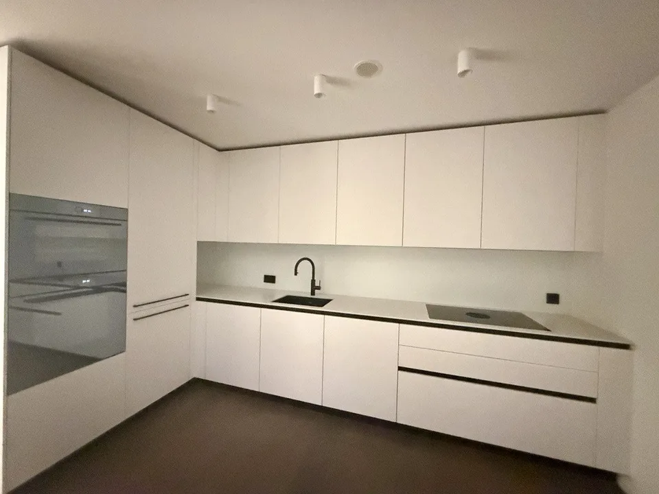 Moderne 3.5-Zimmer-Neubauwohnung mit grosser Eckloggia
