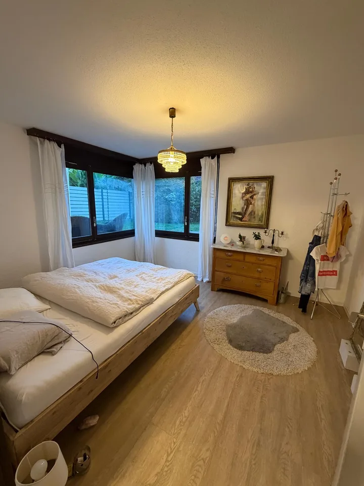 Zwei Zimmer mit eigenem Eingang & Gartensitzplatz in Ü60 Wohngemeinschaft