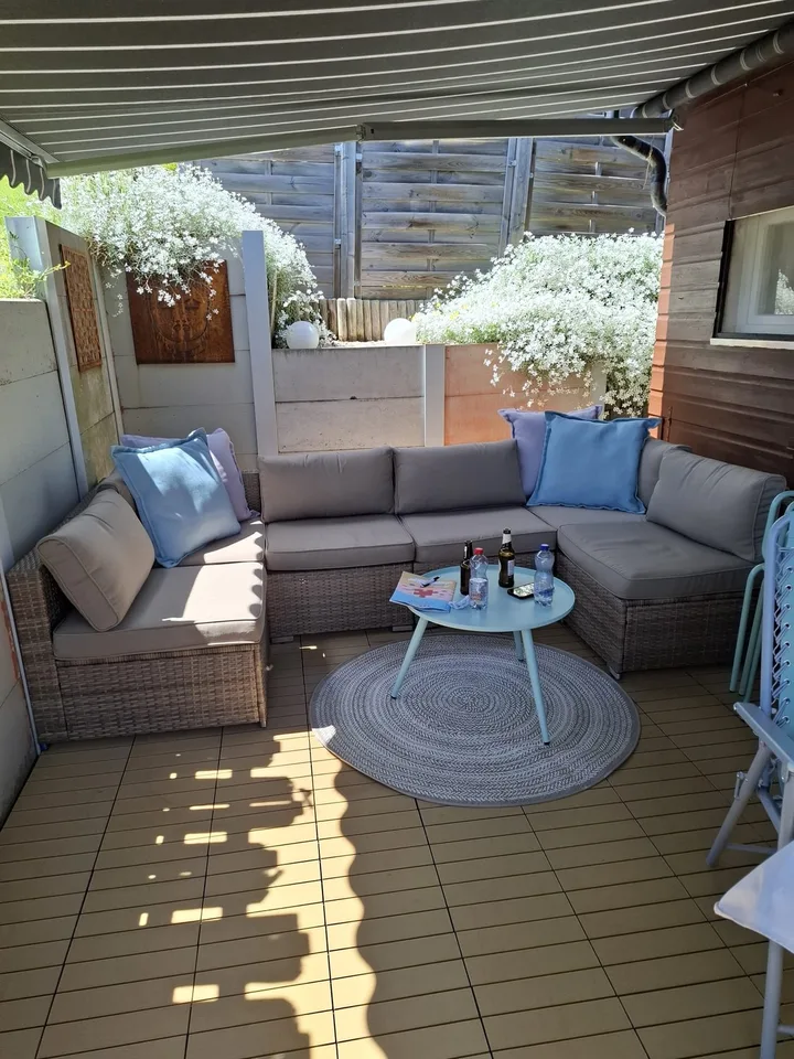 Holzrundumbau Mobilehome auf Camping Bergheim Flumserberg – photo 8 of 12