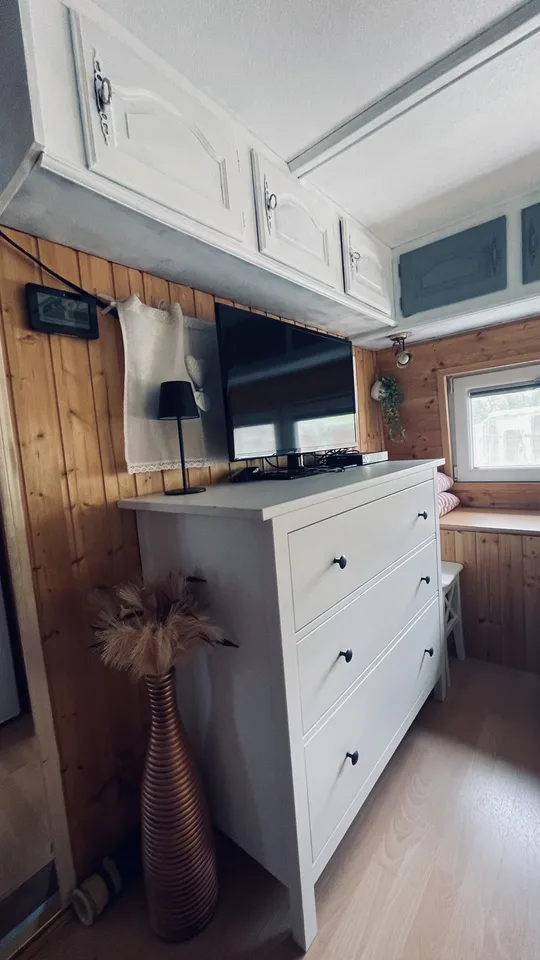 Holzrundumbau Mobilehome auf Camping Bergheim Flumserberg – photo 4 of 12