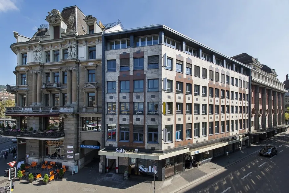 Parkplatz gegenüber Zürich-HB – foto 2 di 3