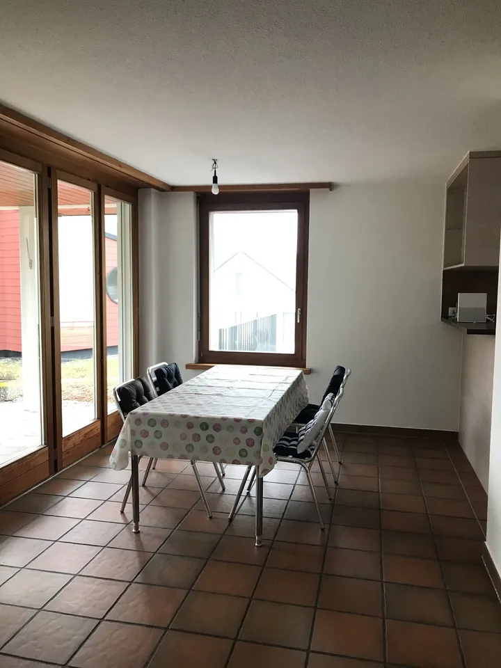 Cozy Room in a Well-Maintained Detached House with Garden