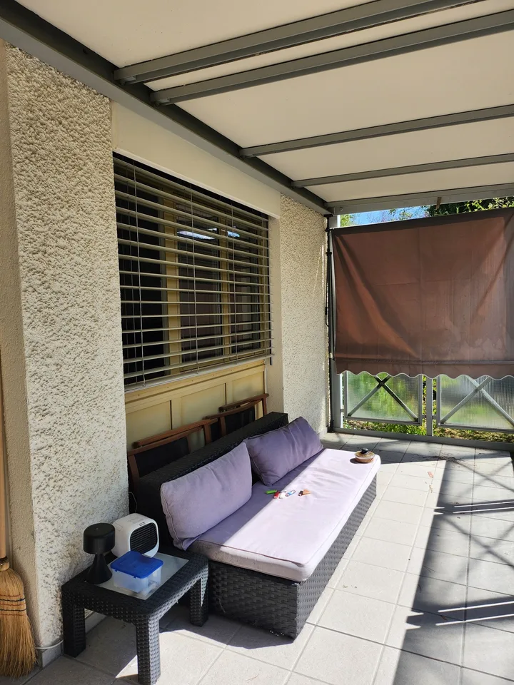 GROSSE WOHNUNG NÄHE BADEN