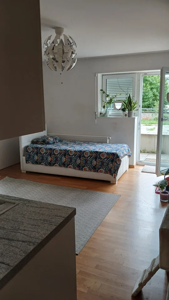 02 Zimmer Wohnung