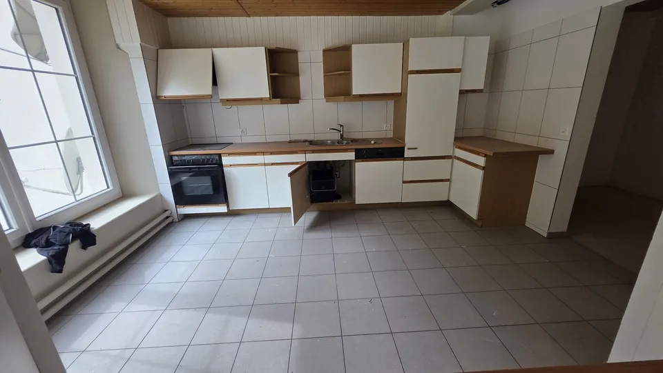 Grosszügige 3-Zimmer-Wohnung mit 110 m² – Dürnten (ZH)