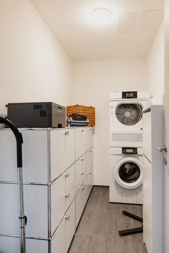 Möblierte Neubauwohnung in Pfäffikon SZ – zentral, modern & flexibel auf Monatsbasis