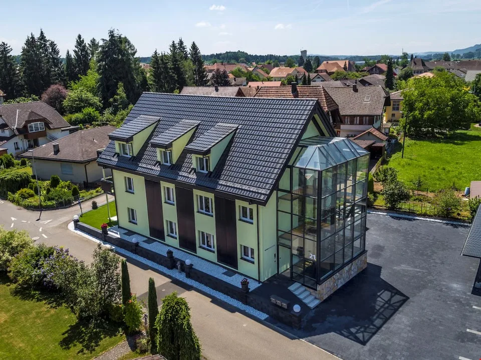 "Grosse Dachwohnung mit Balkon inklusive Galerie in PlusEnergie-Haus"