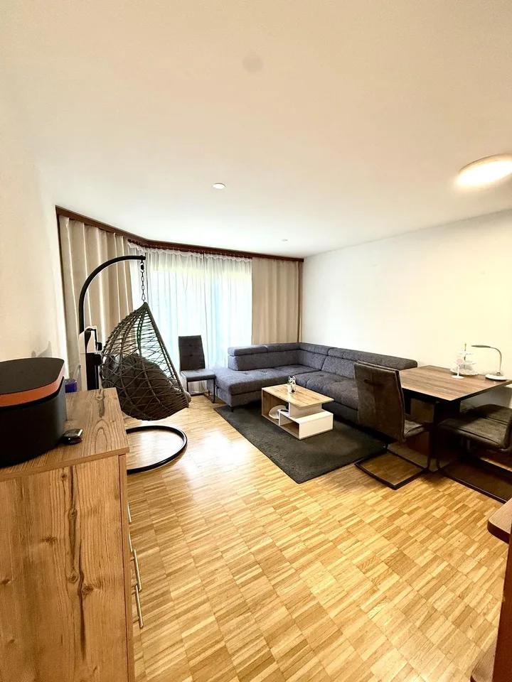 Helle 2-Zimmer-Wohnung mit Balkon in Affoltern am Albis