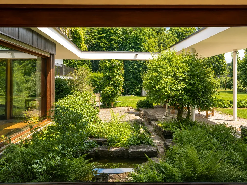 Charmante, möblierte 3.5-Zimmer-Wohnung in Freienbach – Stilvolles Wohnen mit Gartenblick
