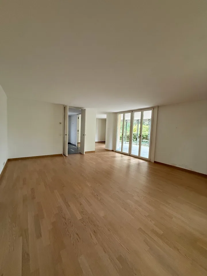 Charmante 4.5-Zimmer-Wohnung im Erdgeschoss in Arlesheim – Foto 1 von 14