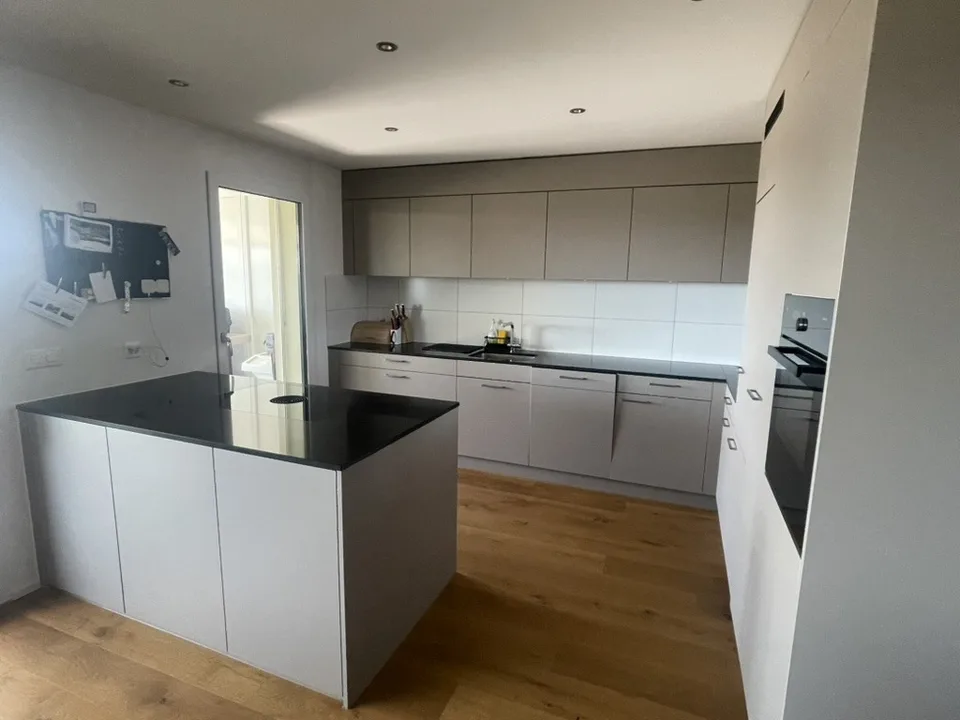 schöne und moderne 4,5 Zimmerwohnung in Egerkingen mit Aussicht