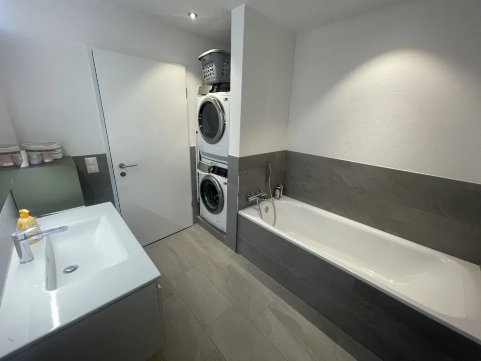schöne und moderne 4,5 Zimmerwohnung in Egerkingen mit Aussicht