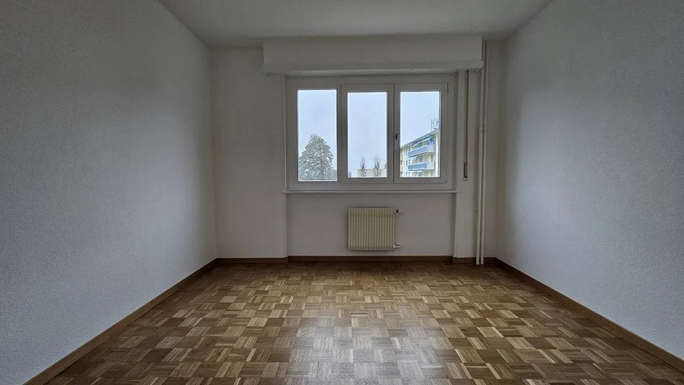 Zu vermieten 2.5-Zimmer-Wohnung im oberen Erdgeschoss