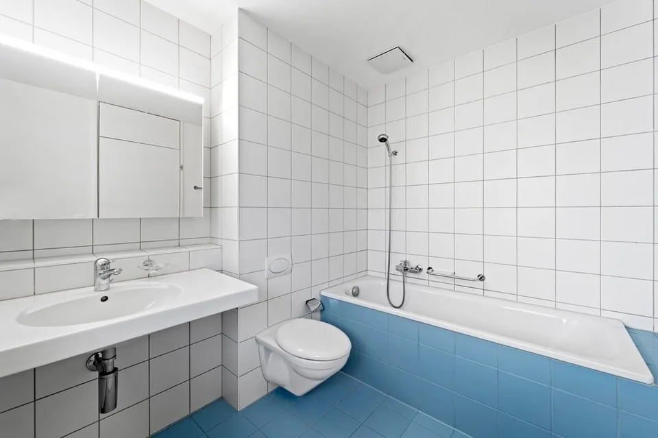 With dishwasher, 2 bathrooms, covered balcony and much more!