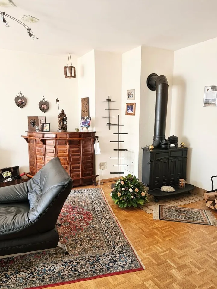 Schöne 3.5-Zimmerwohnung mit Balkon – Foto 3 von 7