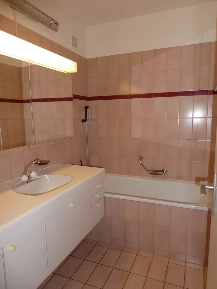 Schöne 3.5-Zimmerwohnung mit Balkon – Foto 7 von 7