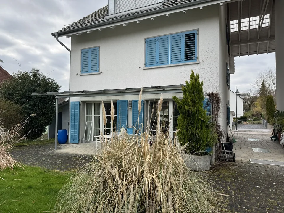 Helles Zimmer an ruhiger Lage mit Garten