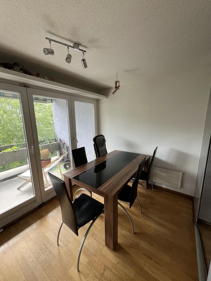Room for Rent in a Furnished Shared Apartment - Prime Location in Spreitenbach, Switzerland