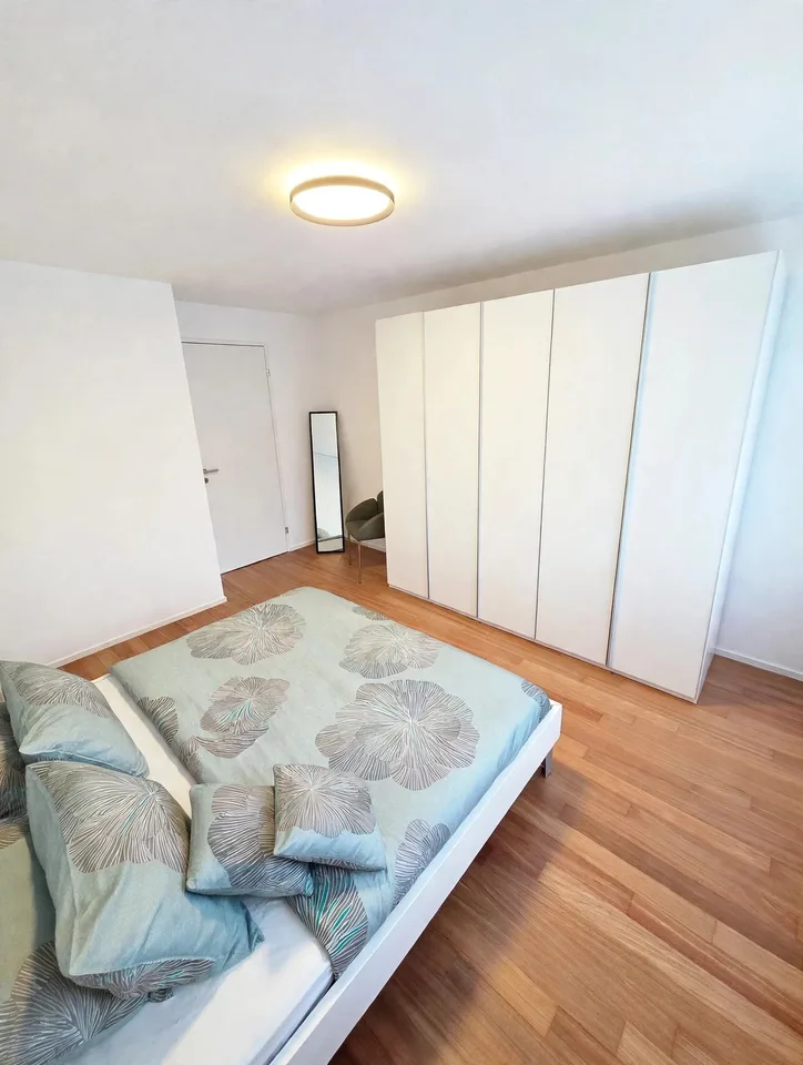 Fully Renovated & Furnished 3.5-Room Garden Apartment