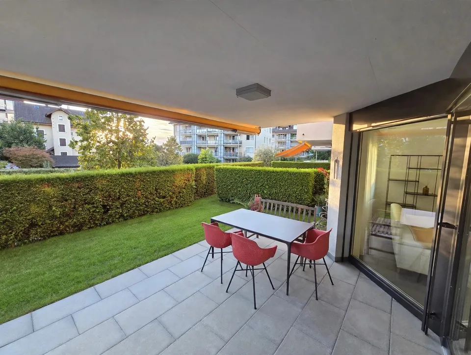 Fully Renovated & Furnished 3.5-Room Garden Apartment