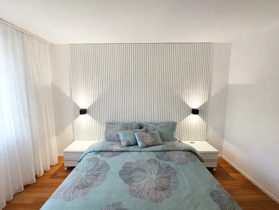 Fully Renovated & Furnished 3.5-Room Garden Apartment
