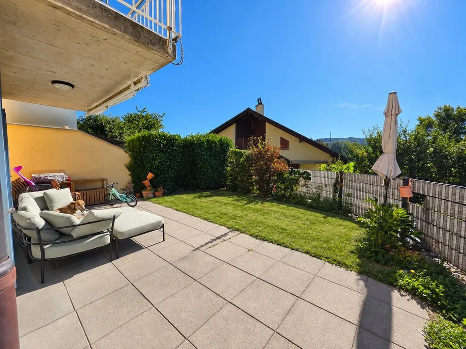 Villa mitoyenne de 5,5 pièces à Rue