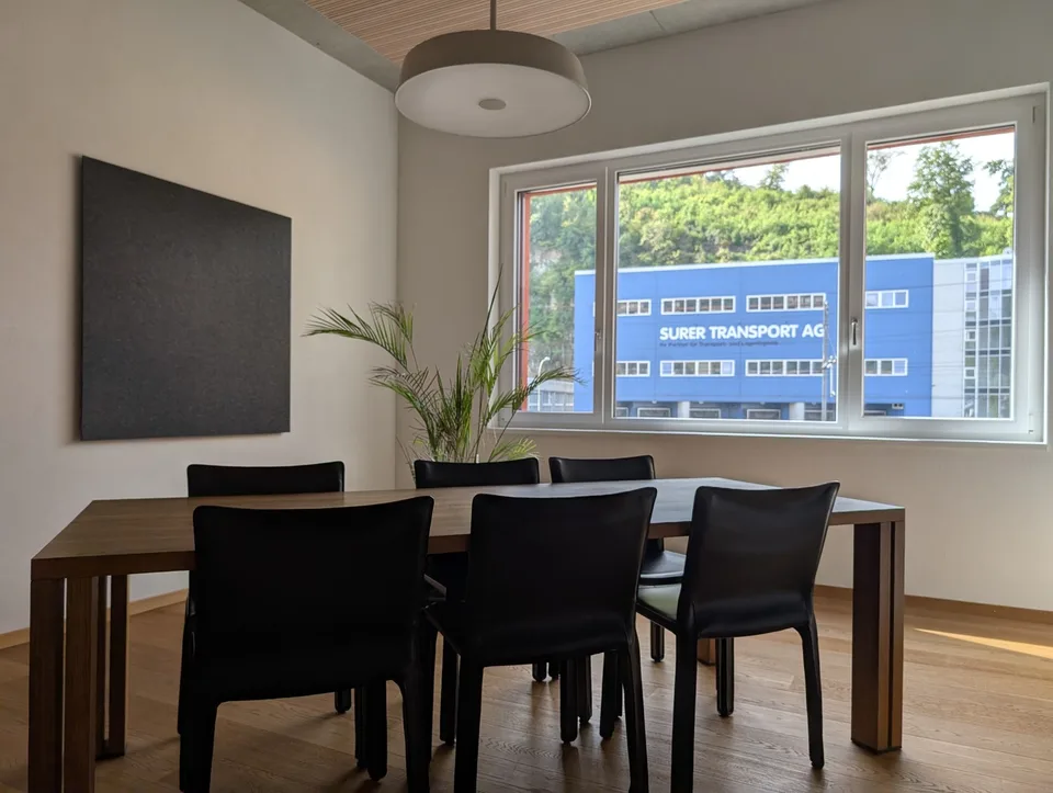 Gewerbehalle mit Kran, Lager und Büro in Lausen – Foto 10 von 14