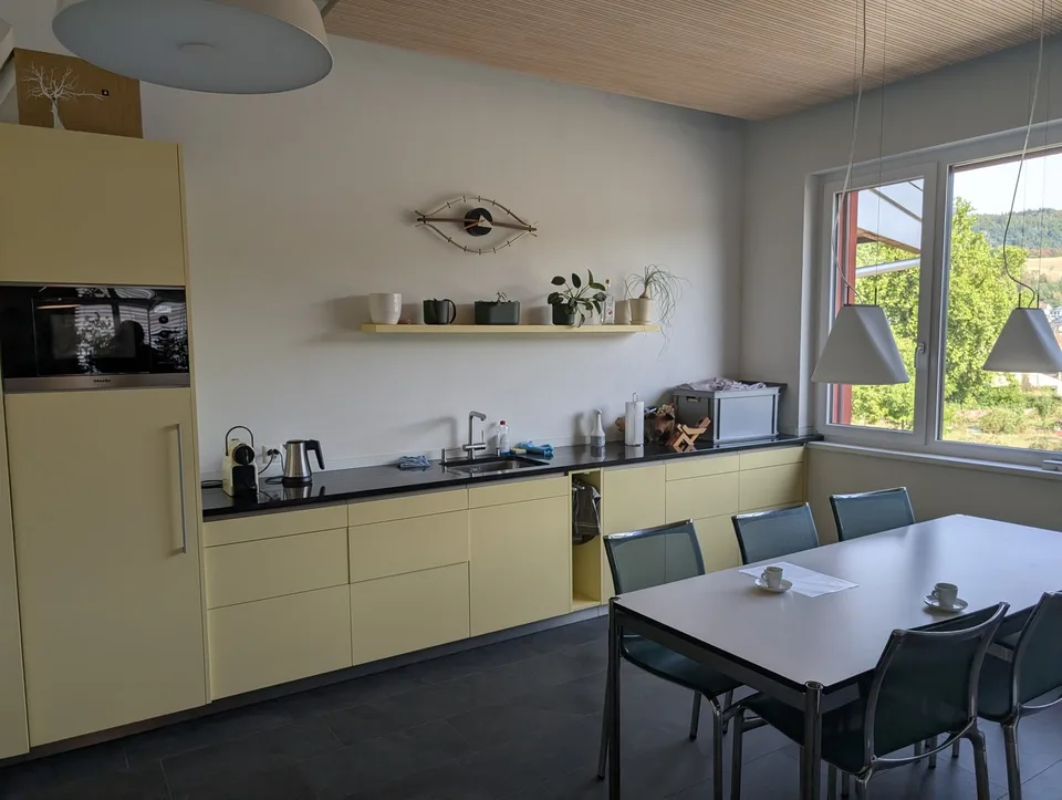 Gewerbehalle mit Kran, Lager und Büro in Lausen – Foto 6 von 14