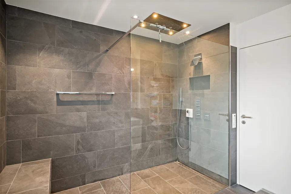 Rooms available in Shared House