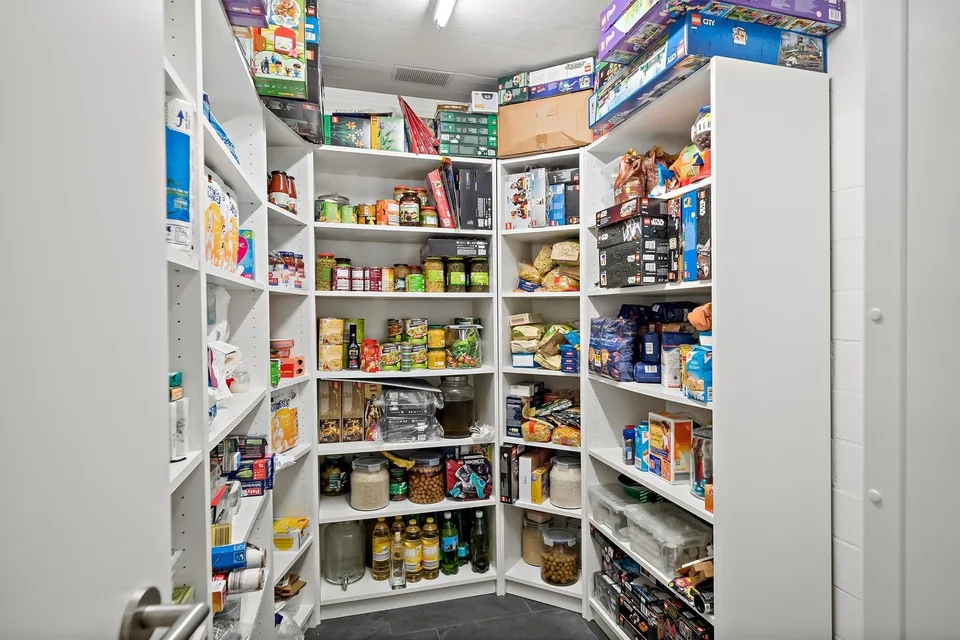 Rooms available in Shared House