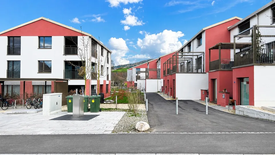 Modern 4.5-Room Apartment with Panoramic Countryside Views, Loggia & EV Parking
