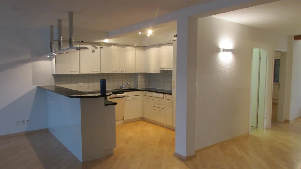 Grossacherstr 43, 8634 Hombrechtikon - CHF 695 inkl. NK pro Monat