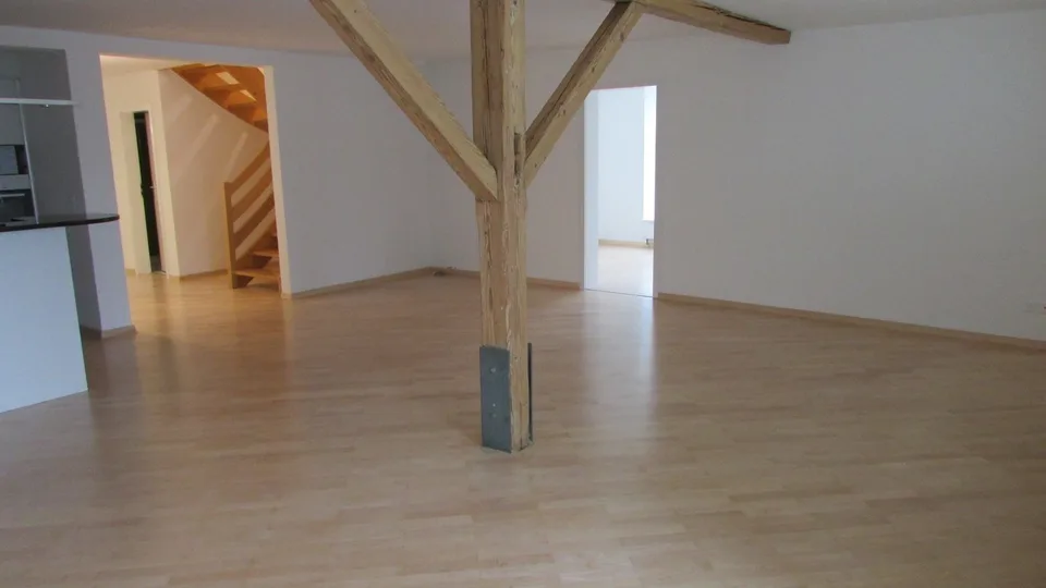 Grossacherstr 43, 8634 Hombrechtikon - CHF 695 inkl. NK pro Monat