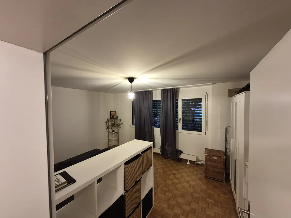 Umfassend sanierte 2.5-Zimmer-Wohnung mit Balkon in Bottmingen