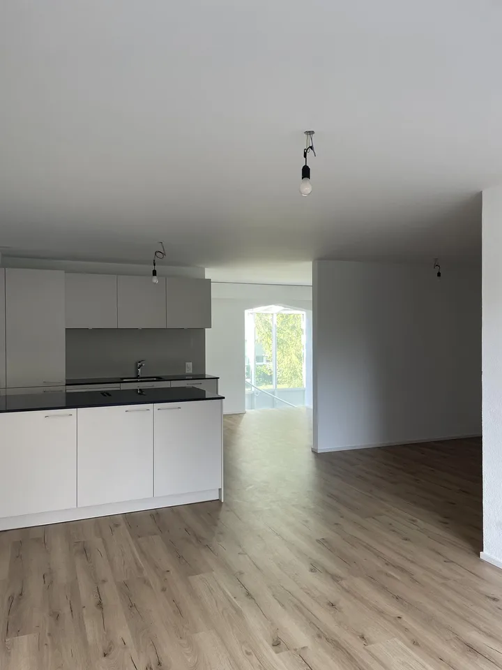 Moderne, helle und stilvolle 2.5-Zimmer-Wohnung in Münsingen